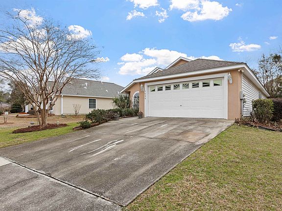 5th image of 1583 Applewood Way