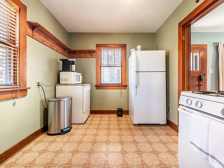 1214 N Wahsatch Ave — Photo 5