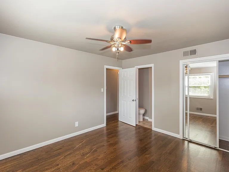 7001 NW Coronado St — Photo 10