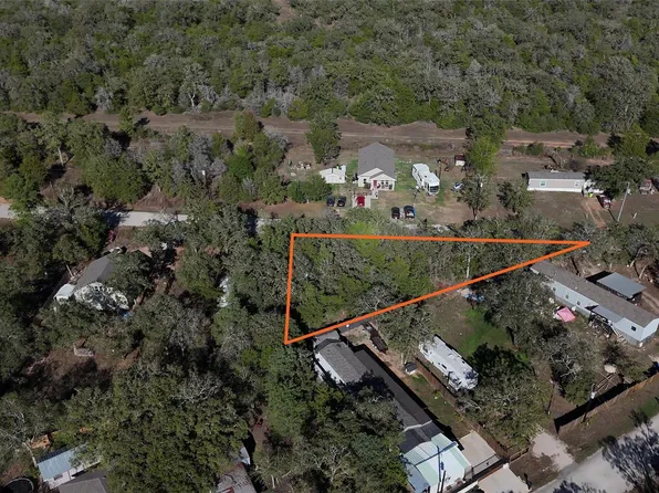 Choctaw Trail Dr, Smithville, TX 78957
