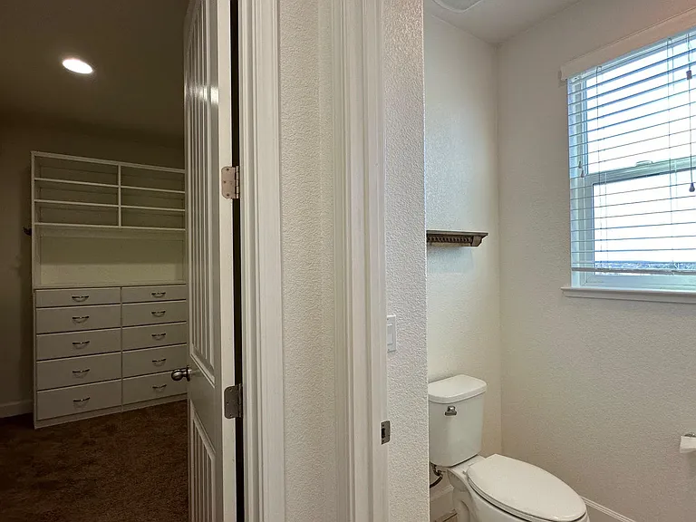 1407 Skibbereen Way — Photo 30