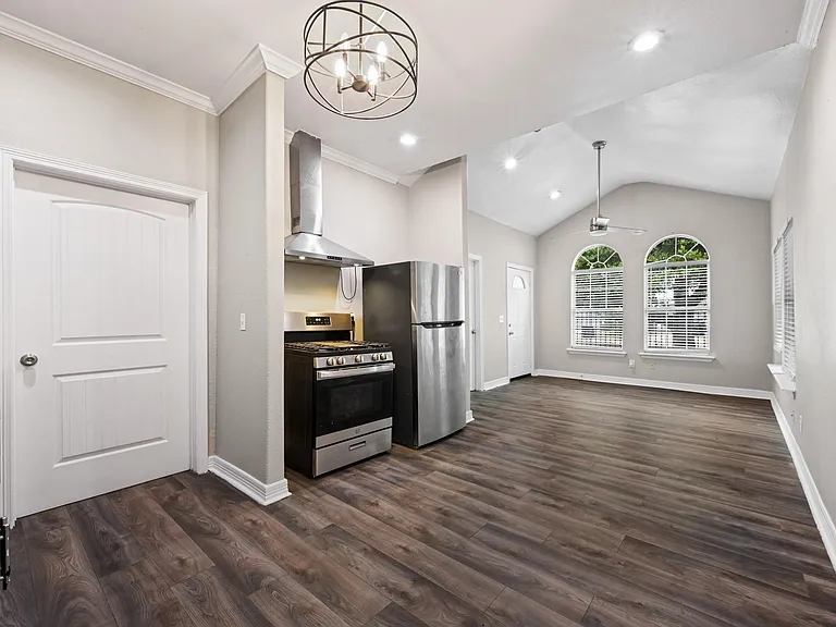 514 Gregg St — Photo 11