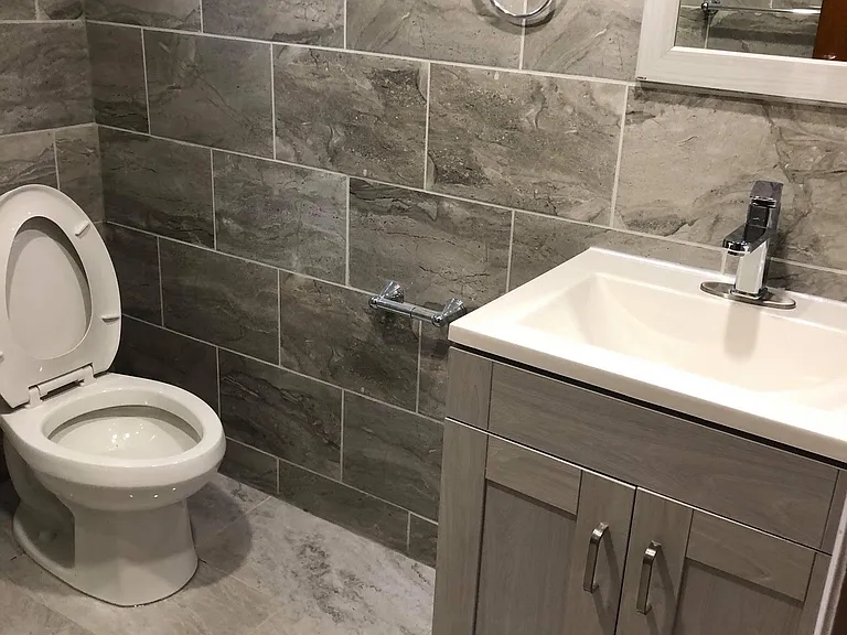 27 Kells Ave #BASEMENT — Photo 13