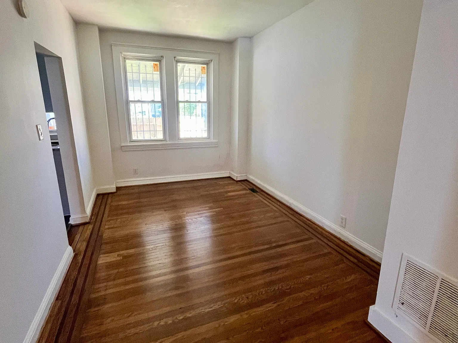 3 bed, 1519 sqft, $1,900 — Photo 4