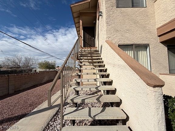 3rd image of 3720 Snorkel Cir #D