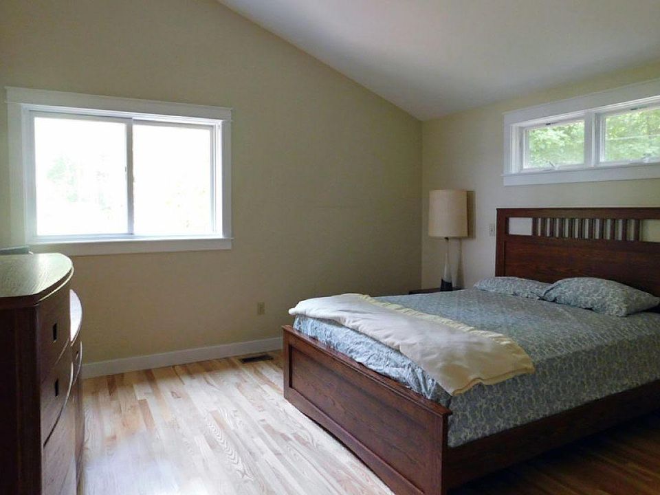 70 Plummer Dr Raymond, ME, 04071 Apartments for Rent Zillow