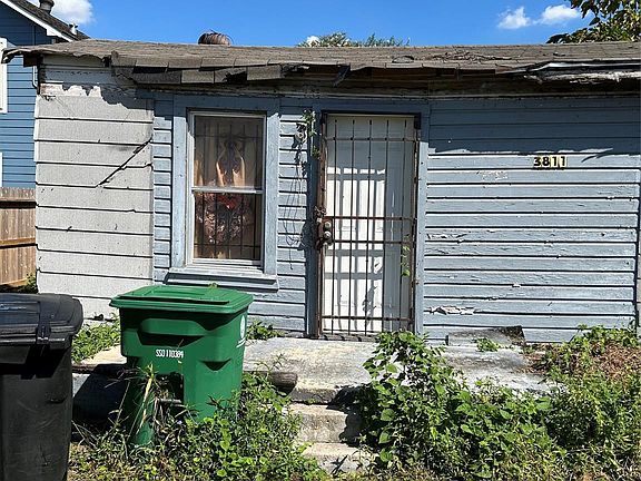 2nd image of 3811 Lila St