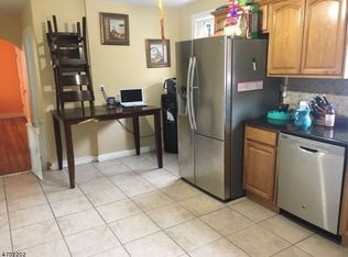 12 Bower St, Linden, NJ 07036