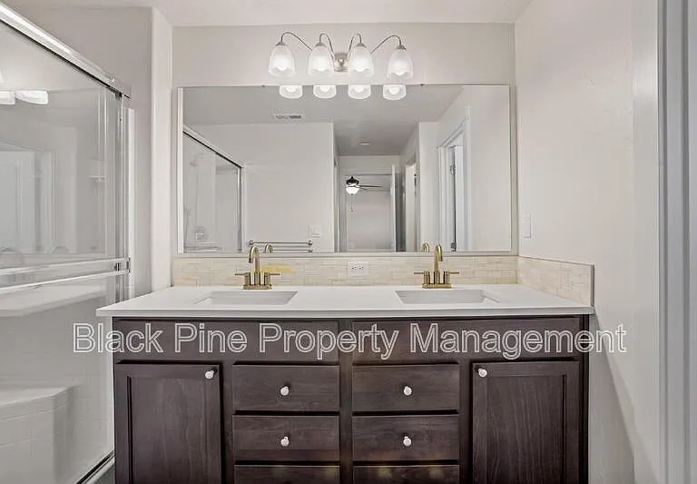 644 Stanley Lake St — Photo 21