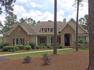 215 Kings Ridge Ct, Southern Pines, NC 28387