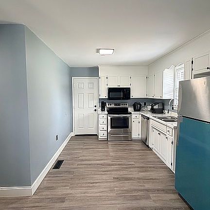 4th image of 109-111 Hunter Dr