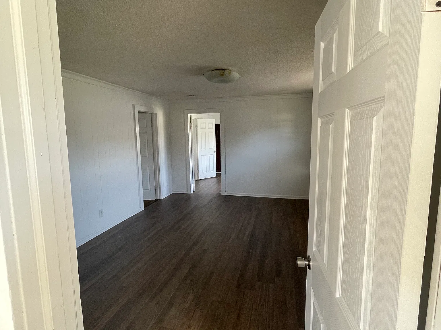 103 Alford — Photo 4