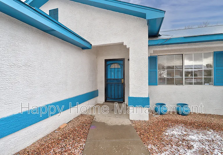 1312 Quartz Dr SW — Photo 2