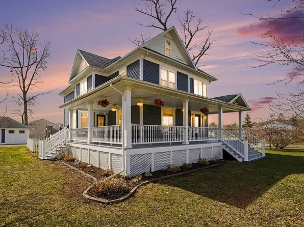 7884 Red Arrow Hwy, Watervliet, MI 49098