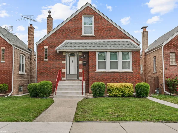7338 W 57th St, Summit, IL 60501