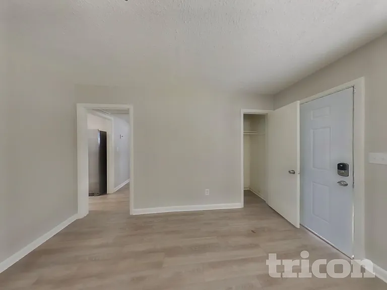 2703 Arlex Dr E — Photo 3