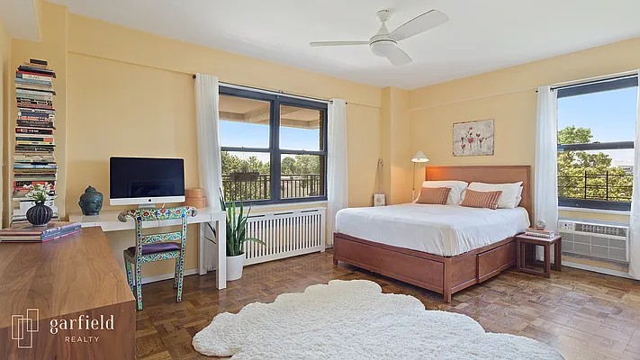 Sold by Garfield Realty  | media 11