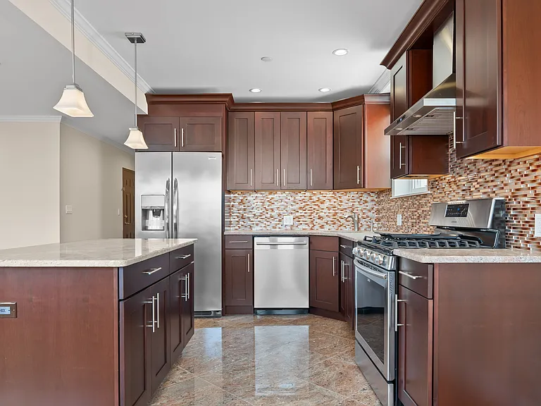 22-16 Steinway St #3 — Photo 4