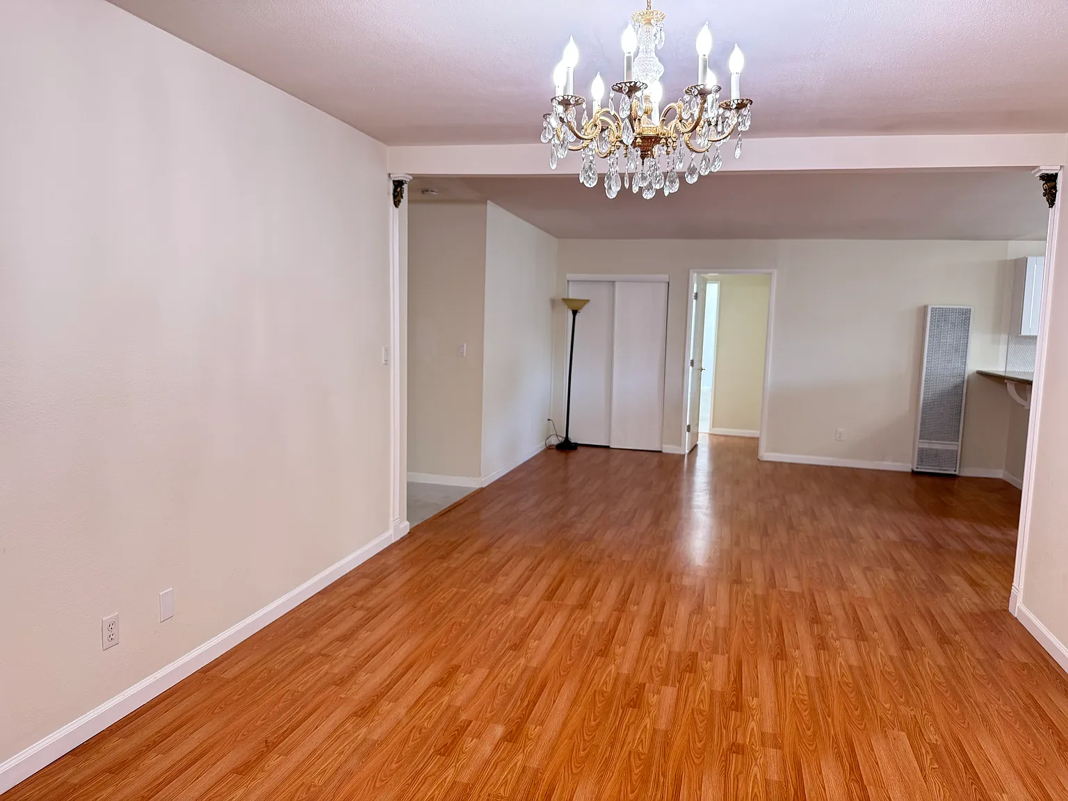 3 bed, 1282 sqft, $2,795 — Photo 4