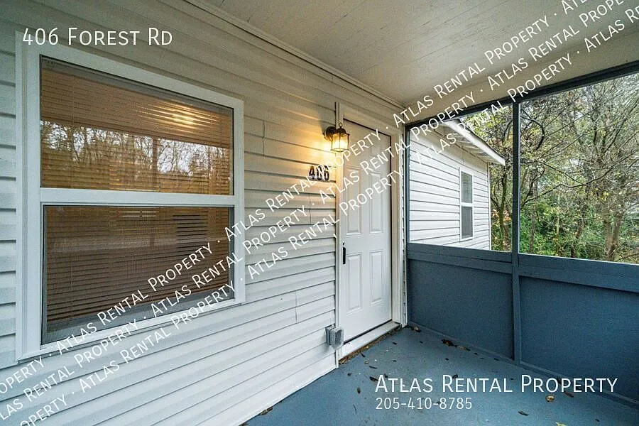 Beautifully Renovated 3BR/2BA Home on Forest Road in Hueytown Now Accepting Section 8! — Photo 4