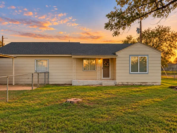 1311 132nd St, Lubbock, TX 79423