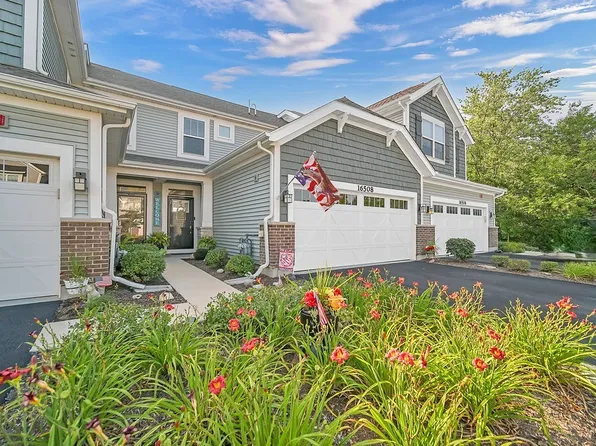 16508 S Brook Lane, Lockport, IL 60441