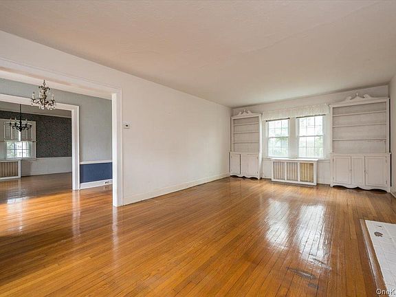 4th image of 1 Edna Place