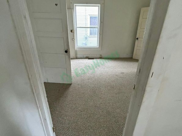 1708 Center St, Moundsville, WV 26041