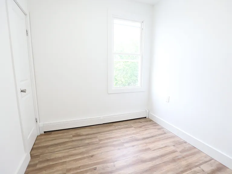 9 Maple St #2R — Photo 3