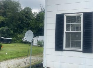 12 Railroad Ave #R, Dudley, MA 01571