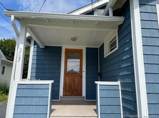 263 3rd Ave, West Haven, CT 06516