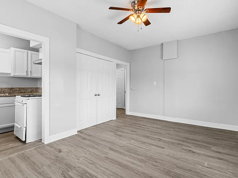 1424 Chestnut Avenue — Photo 7