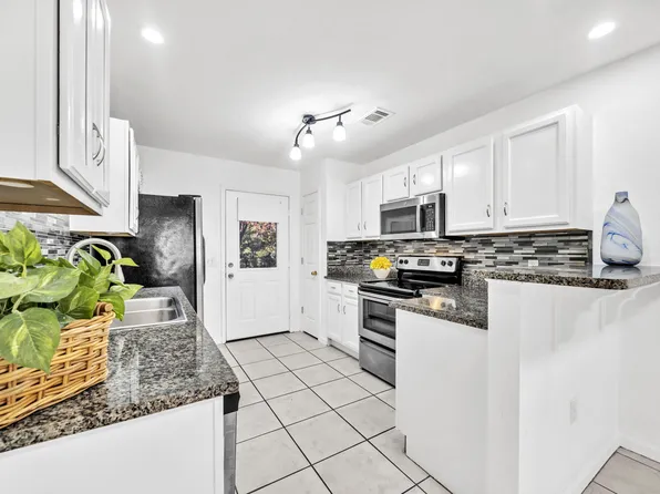 1150 Airport Rd Unit 113, Destin, FL 32541