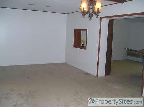 2nd image of 4913 NW 29th St