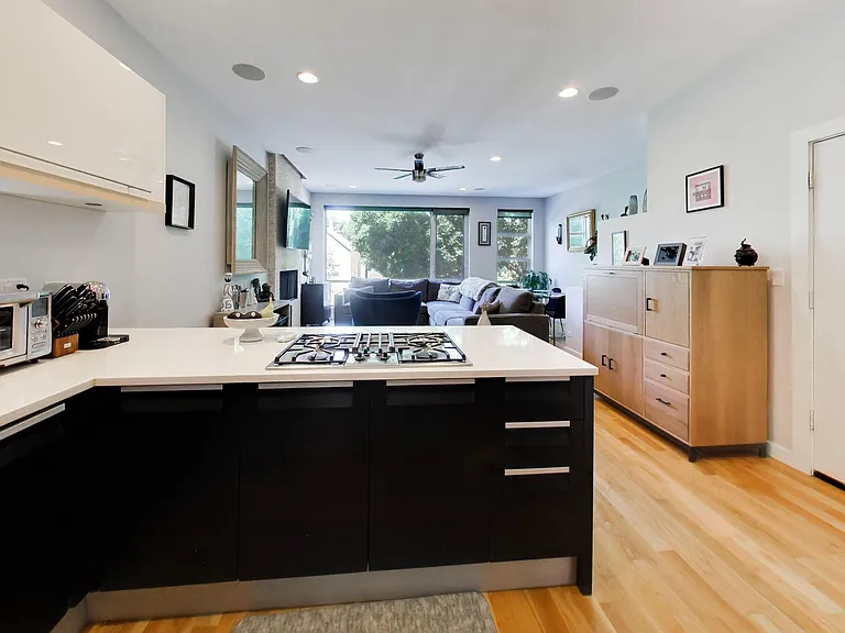879 N Marshfield St #2 — Photo 8