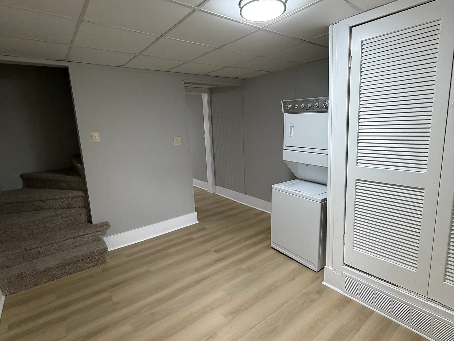 2 bed, 1000 sqft, $1,525 — Photo 3