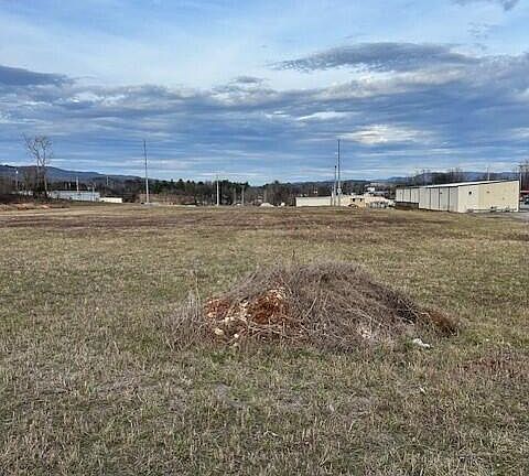 3rd image of 959 Us Highway 127 Byp