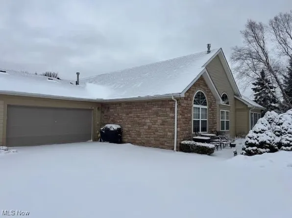 5580 Emerald Ridge Pkwy APT C, Solon, OH 44139