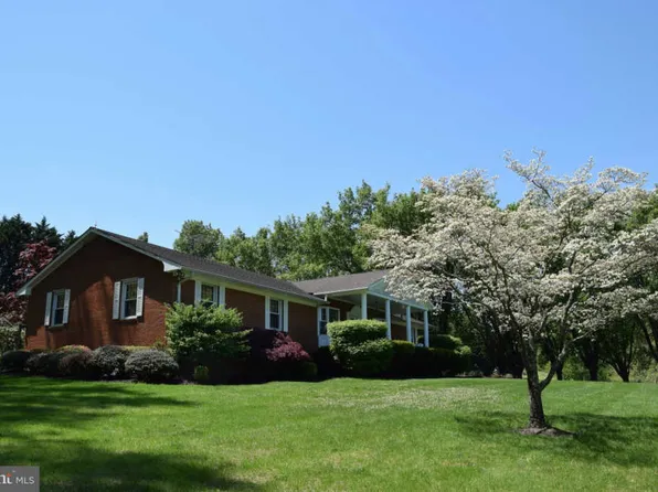 10941 Lakeside Dr, Dunkirk, MD 20754