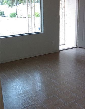 1135 Raiford living front
