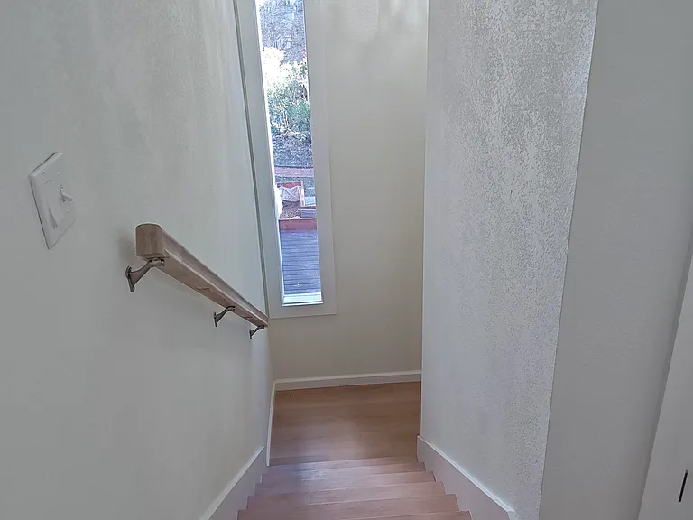 52 Olympia Way — Photo 17