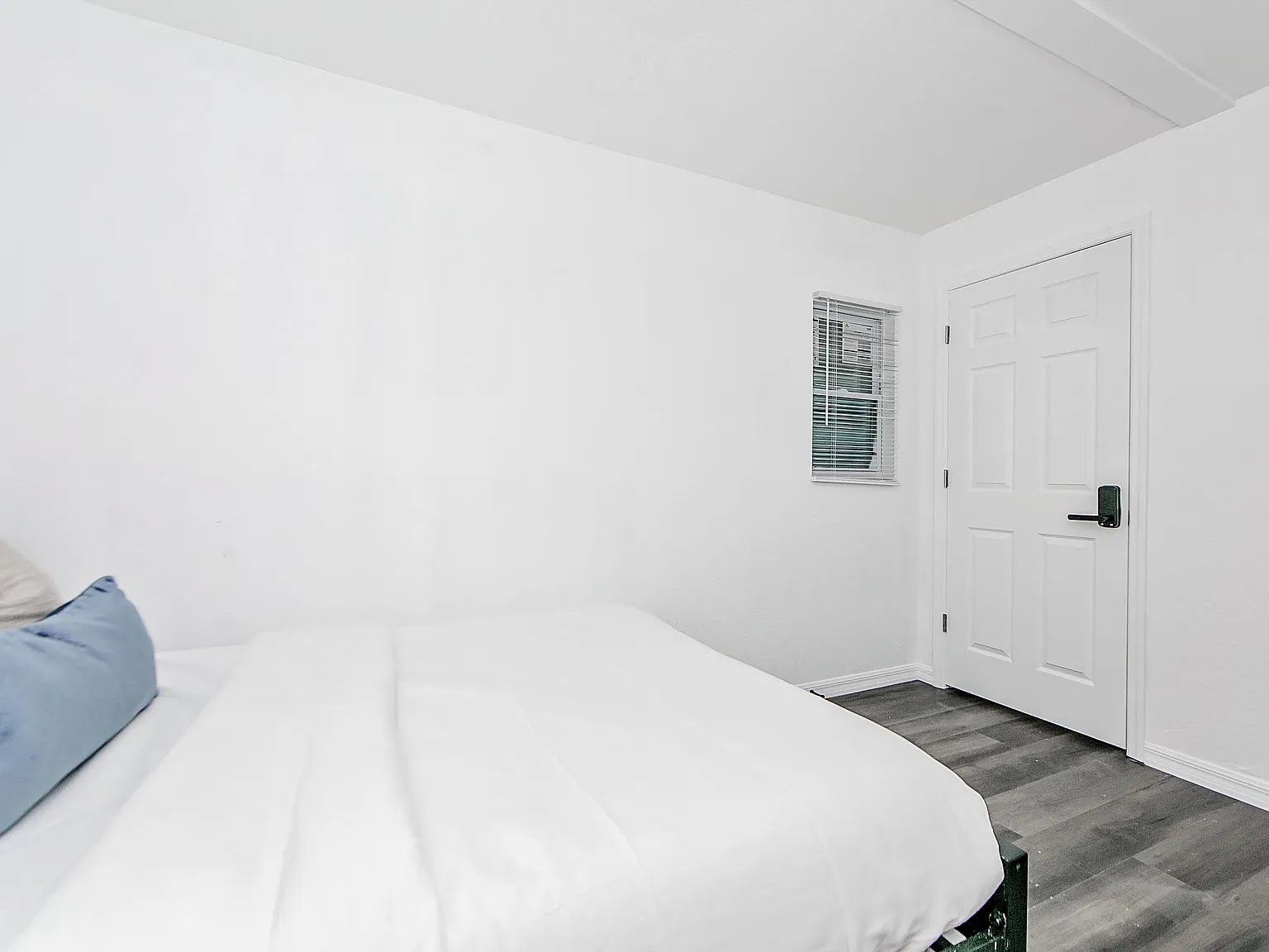 4 bed, 2.0 bath, 2000 sqft, $767 — Photo 1