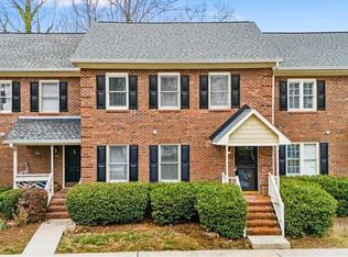 12 Park Village Ln UNIT C, Greensboro, NC 27455