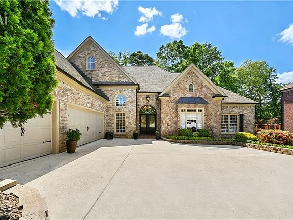 2nd image of 2172 Floral Ridge Dr