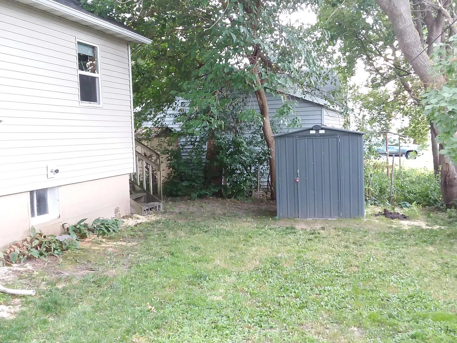 2 bed, 700 sqft, $985 — Photo 2