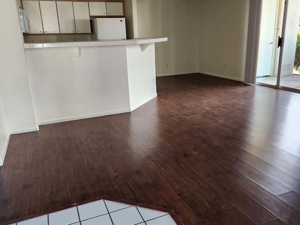 Living area including kitchen