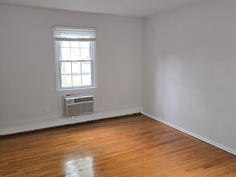 LAWRENCEVILLE GARDEN APARTMENTS AND TOWNHOMES — Photo 39