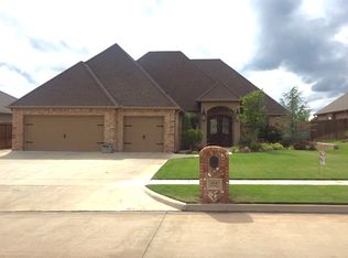 604 NW Brookehaven Ptwy, Lawton, OK 73505