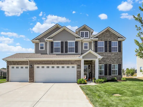 2288 Shadow Trace Way, Greenwood, IN 46143