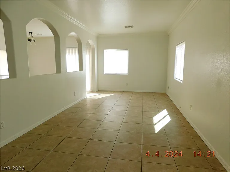 133 Rosa Rosales Ct — Photo 4